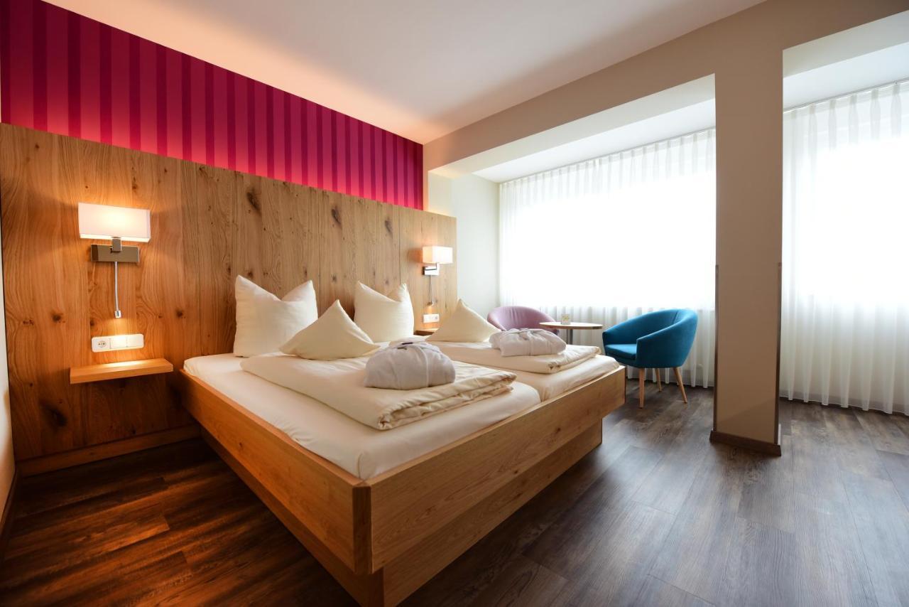 Hotel & Richard Held 4*